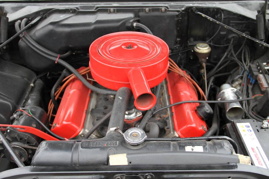 Detail h: Plymouth Savoy Coupé, EZ 11.1959, Laufleistung 9.697 miles abgelesen, H- zulassungsfähig, 191 kW/ 260 PS, 8-Zylinder, Automatikgetriebe, schwarz, ...