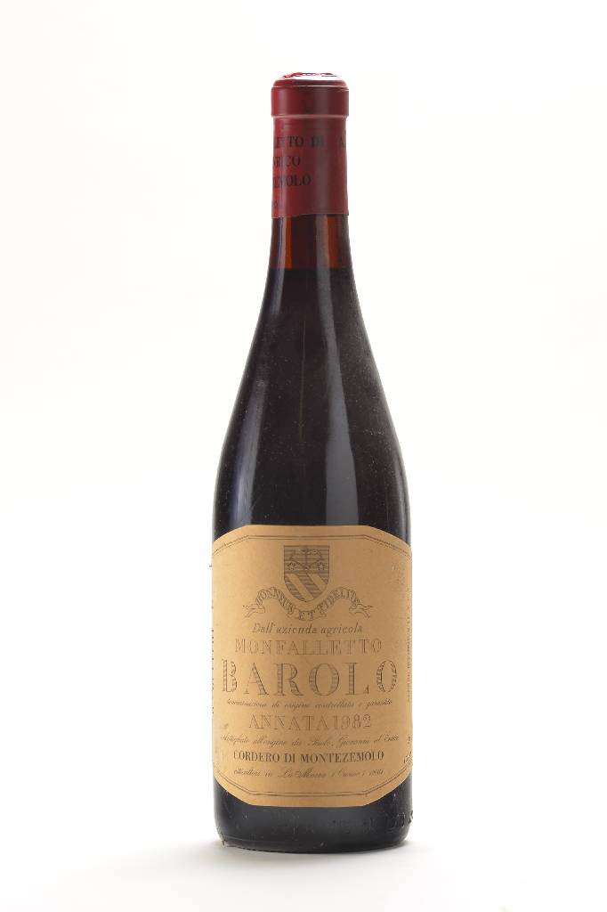 3 Flaschen 1982 Monfalletto Barolo, Annata 1982, ca. 75 cl, Abstand zwischen Kapsel und Wein: 2-3 cm, unverkostet, Etiketten teilw. l. besch., ...