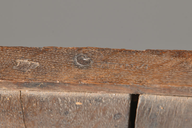 Detail a: Französische Transition-Kommode, gestempelt Louis-Noel Malle (1734-1782, M. 1765), Transition-Möbel (Übergang zwischen Louis-XV u. Louis XVI), um ...