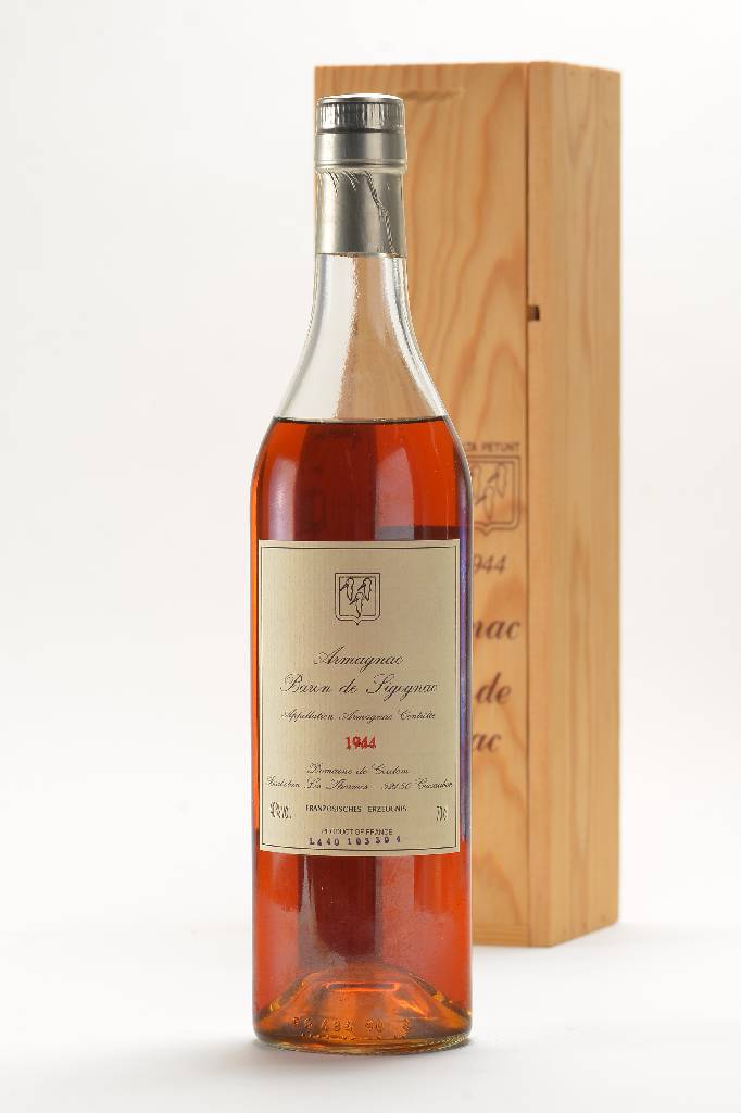 1 Flasche 1944 Baron de Sigognac Armagnac, Appellation Armagnac Controlee, Domaine de Coulom, ca. 70 cl, Abstand zwischen Kapsel undArmagnac: ca. 4,8 ...