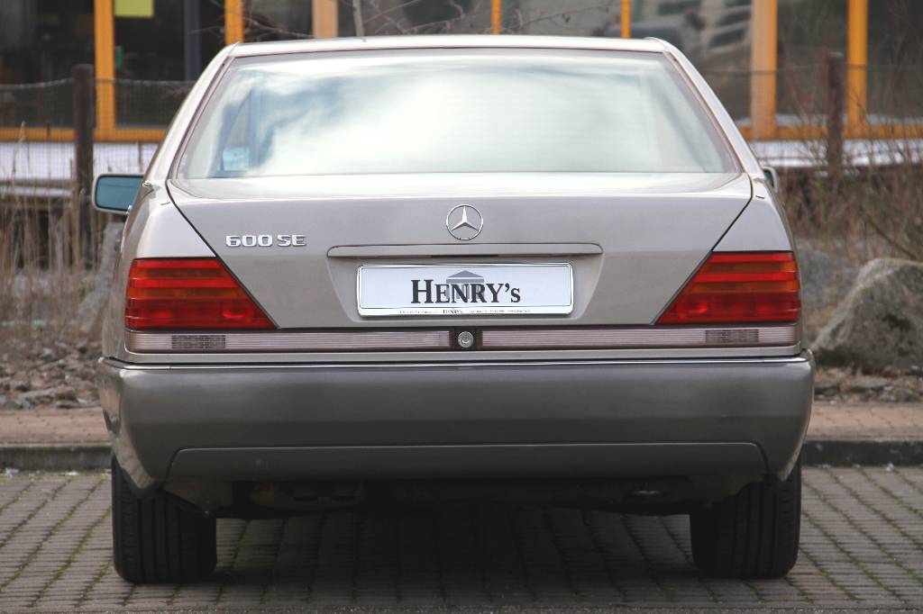 Detail d: Mercedes-Benz 600 SE V12 W 140, EZ 01.1992, Laufleistung ca. 192.520 km, HU 02.2017, 300 kW/ 408 PS, 12-Zylinder, Automatikgetriebe, Rauchsilber, ...