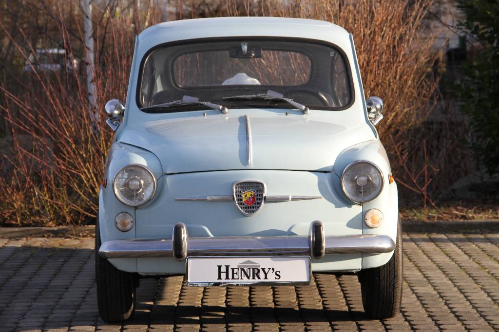 Detail a: Fiat 850 TC Clone, EZ 11.1972, Laufleistung unbekannt, HU 10.2016, H-Zulassung, 33 kW/ 45 PS, 4-Zylinder, 4-Gang Schaltgetriebe, blau, schwarz, Fiat ...