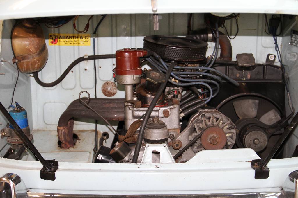 Detail i: Fiat 850 TC Clone, EZ 11.1972, Laufleistung unbekannt, HU 10.2016, H-Zulassung, 33 kW/ 45 PS, 4-Zylinder, 4-Gang Schaltgetriebe, blau, schwarz, Fiat ...
