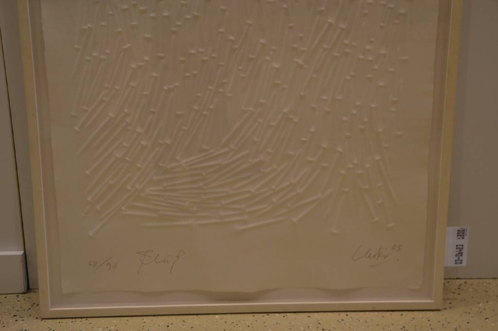 Detail e: Günther Uecker, geb. 1930, Fluß, Prägedruck von 2005, handsigniert, datiert, num. 62/90, ca. 120x80cm, unter Glas, Rahmen