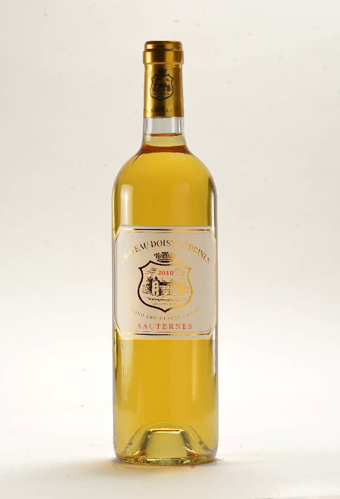 12 Flaschen 2010 Chateau Doisy-Verdrines, Sauternes, Grand Cru Classe, je ca. 75 cl, je ca. into neck, 13,5% Vol., unverkostet, in Originalholzkiste, ...