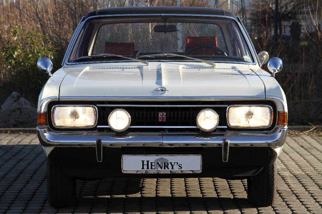 Detail a: Opel Commodore, EZ 03.1971, 1.Hand, Laufleistung ca. 79.278 km original, HU 03.2016, H-Zulassung, 107 kW/ 145 PS, 6- Zylinder, 4-Gang Schaltgetriebe, ...