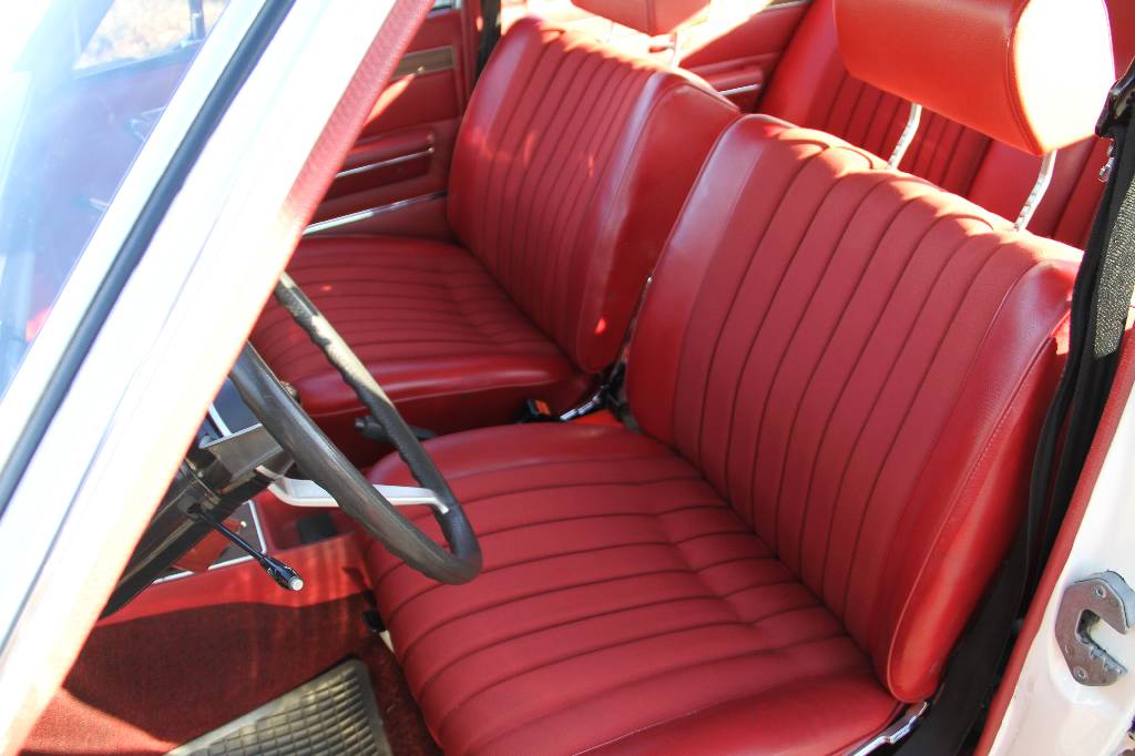 Detail e: Opel Commodore, EZ 03.1971, 1.Hand, Laufleistung ca. 79.278 km original, HU 03.2016, H-Zulassung, 107 kW/ 145 PS, 6- Zylinder, 4-Gang Schaltgetriebe, ...