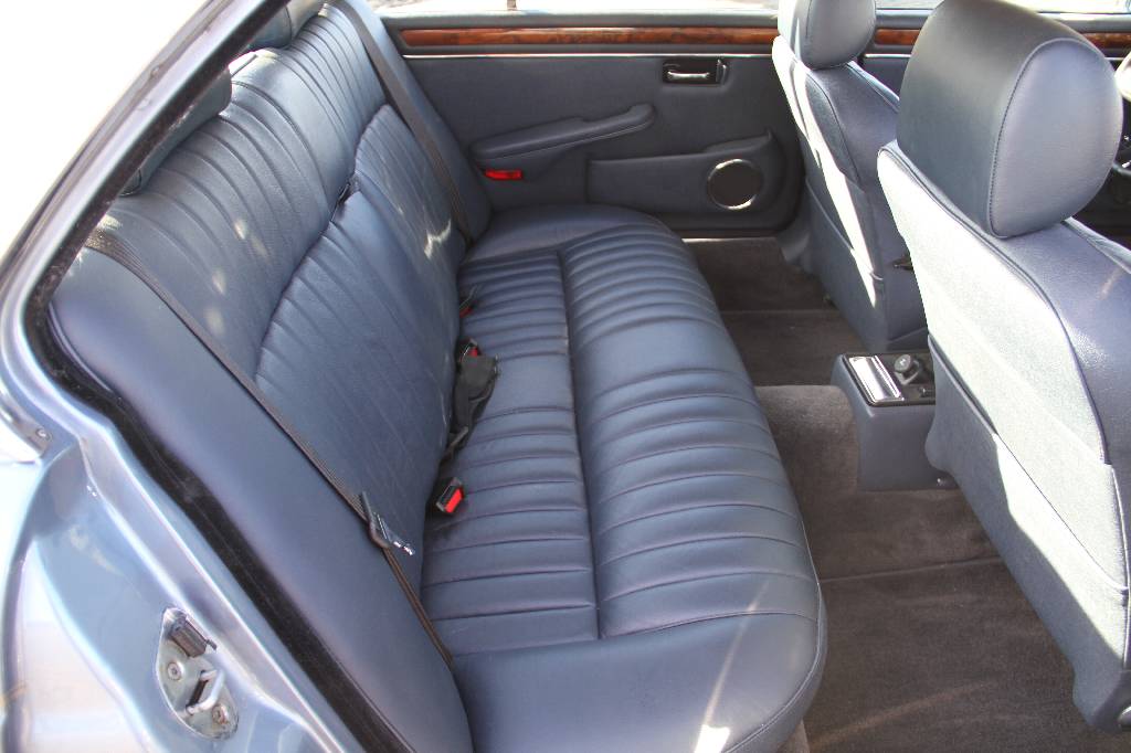 Detail f: Jaguar XJ 12, EZ 04.1989, 1. Hand, Laufleistung ca. 18.030 km original, HU 06.2017, 194 kW/ 264 PS, 12-Zylinder, Automatikgetriebe, blau-metallic, ...