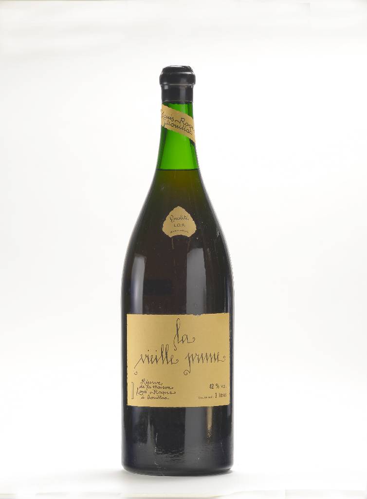 1 Doppelmagnum-Flasche La Vieille Prune Riserva Louis Roque, Souillac, 42% Vol., ca. 3 L, Alter Pflaumenwein, Etikett l. besch., Abstand zwischen ...