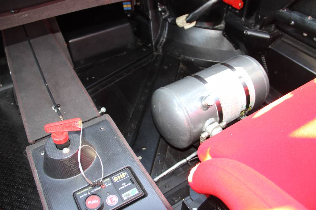 Detail e: Ferrari F430 Challenge mit HU, BJ 2007, 1.Hand, Laufleistung ca. 10.000 km, 372 kW/ 506 PS, 8-Zylinder, Automatik, weiß, rot/schwarz, Rennfahrzeug ...