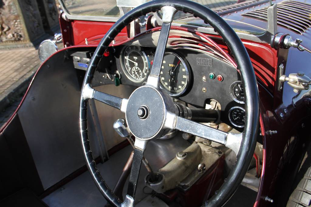 Detail f: Riley Monza Sports, EZ 06.1937, Laufleistung ca. 90.235 miles abgelesen, HU 08.2016, H-Zulassung, 74 kW/ 101 PS, 4- Zylinder, 4-Gang Schaltgetriebe, ...