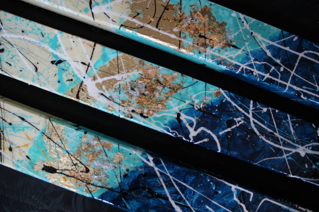 Detail a: Caroline Vis (CJVIS), geb. 1965, zeitgenössische Niederländische Künstlerin, zahlreiche Ausstellungen im In- und Ausland, hier: Golden Peace Blue, ...