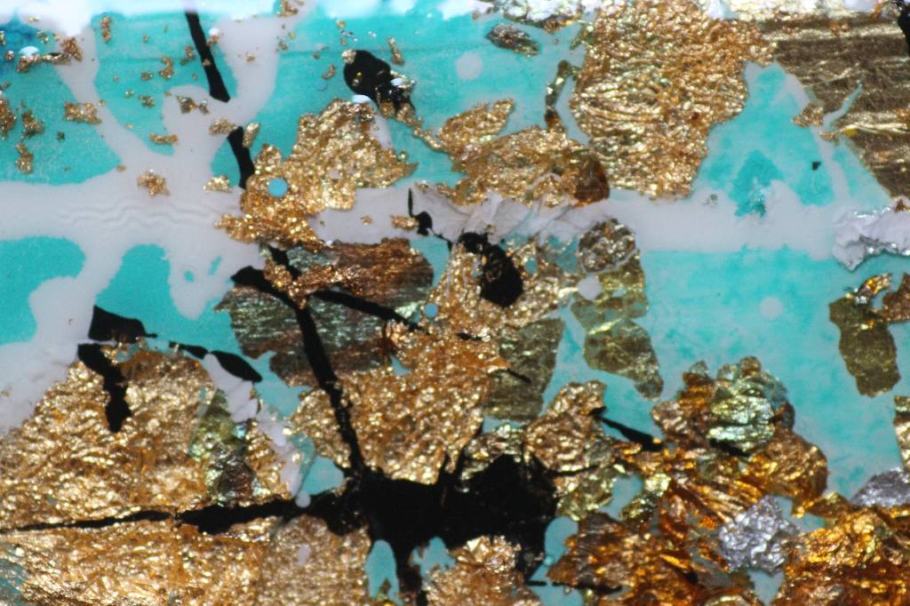 Detail d: Caroline Vis (CJVIS), geb. 1965, zeitgenössische Niederländische Künstlerin, zahlreiche Ausstellungen im In- und Ausland, hier: Golden Peace Blue, ...