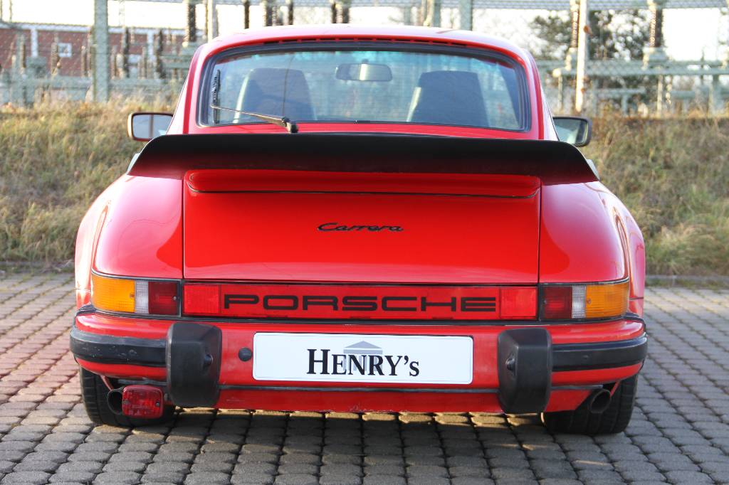 Detail d: Porsche 911 Carrera 3.2, EZ 02.1985, Laufleistung ca. 173.000 km, HU 02.2018, H- Zulassung, 170 kW/ 231 PS, 5-Gang Schaltgetriebe, rot, grau, Porsche ...