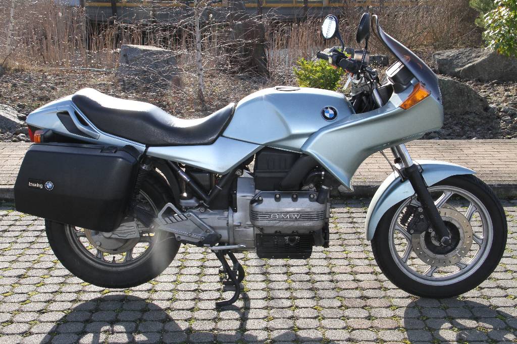 BMW K 75 S, EZ 03.1987, Laufleistung ca. 139.200 km, HU 03.2016, 55 kW/ 75 PS, 3- Zylinder, Schaltgetriebe, silber-blau, schwarz, Kardanantrieb, ...