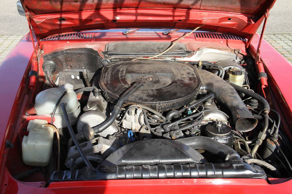 Detail d: Mercedes-Benz 450 SL R107, BJ 1977, Laufleistung ca. 159.095 miles, noch keine deutsche Zulassung, inkl. Certificate of Title, Zollpapiere und ...
