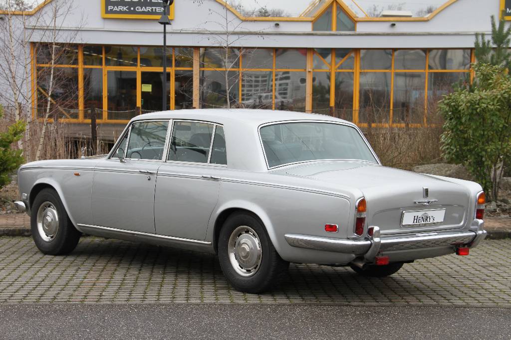 Detail a: Rolls-Royce Silver Shadow I, Fahrgestellnummer: SRX22608 EZ 09.1975, Laufleistung ca. 41.179 miles abgelesen, 147 kW/200 PS, 8-Zylinder, ...