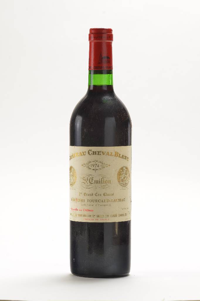 1 Flasche 1974 Chateau Cheval Blanc, St. Emilion, Premier Grand Cru Classe, ca. 73 cl, into neck, unverkostet, selten im Angebot, sammelwürdig, ...
