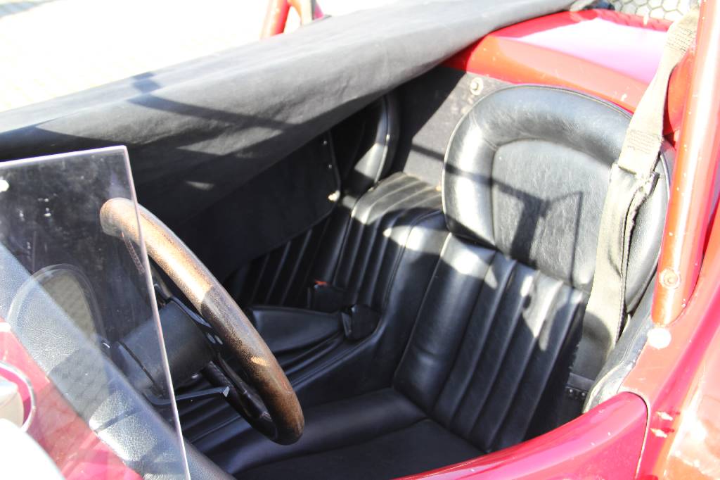 Detail c: Sbarro 328 Roadster, EZ 08.1974, Laufleistung 31.102 km abgelesen, HU Neu, H- Zulassung, 88 kW/ 120 PS, 4-Zylinder aus dem BMW 2002 mit 2 ...