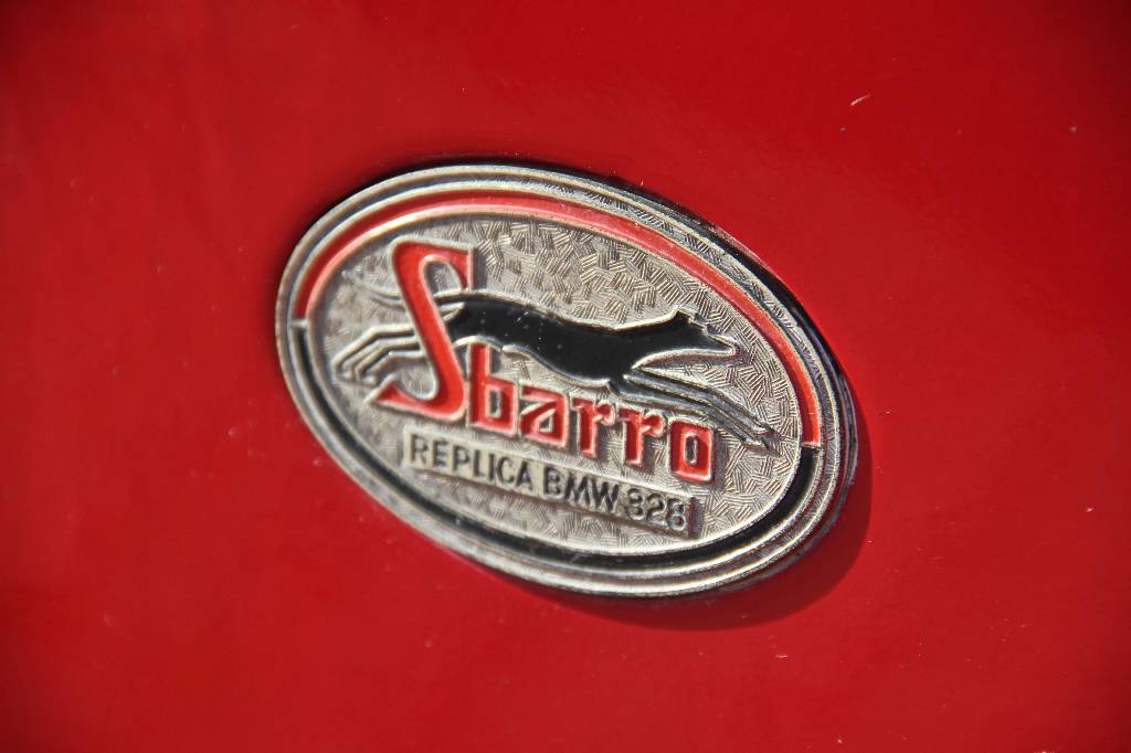 Detail i: Sbarro 328 Roadster, EZ 08.1974, Laufleistung 31.102 km abgelesen, HU Neu, H- Zulassung, 88 kW/ 120 PS, 4-Zylinder aus dem BMW 2002 mit 2 ...