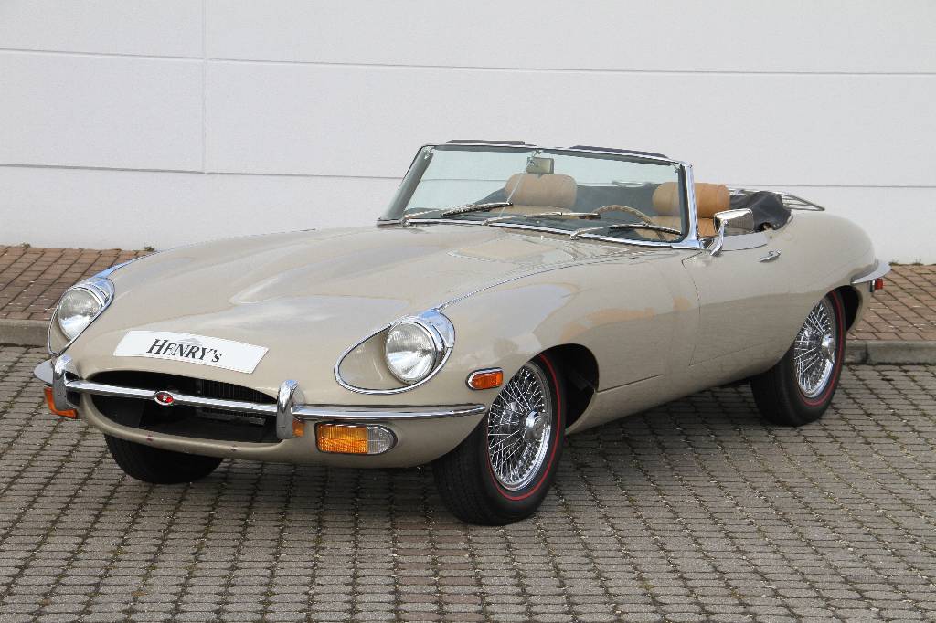 Jaguar E-Type II 4.2, EZ 07.1969, Laufleistung ca. 2.991 miles abgelesen, HU 04.2016, H-Zulassung, 154 kW/ 209 PS, 6-Zylinder, 4-Gang Schaltgetriebe, ...