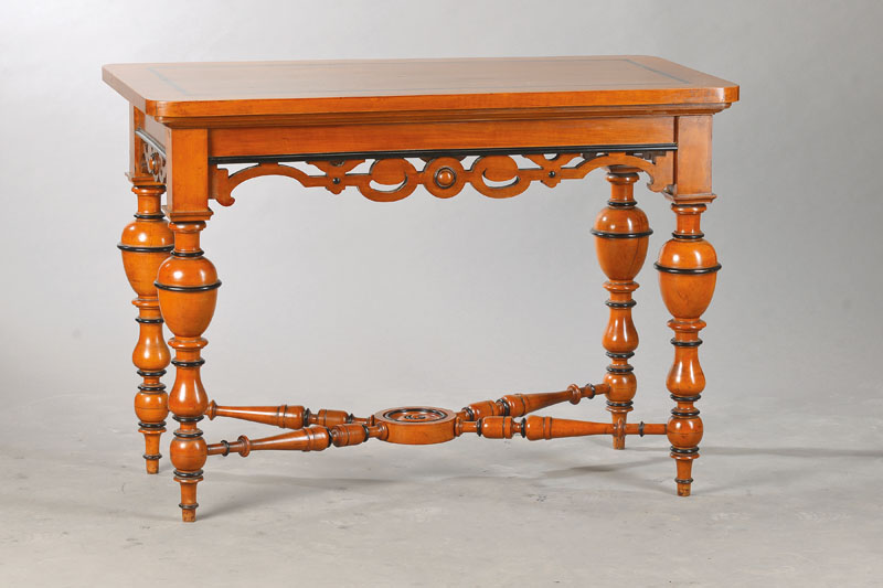 Salontischchen, wohl Holland, um 1880/90, Willem-III-Stil, Kirschbaum massiv u. furniertauf Eiche, frei stellbar, kontrastierend geschwärzte ...