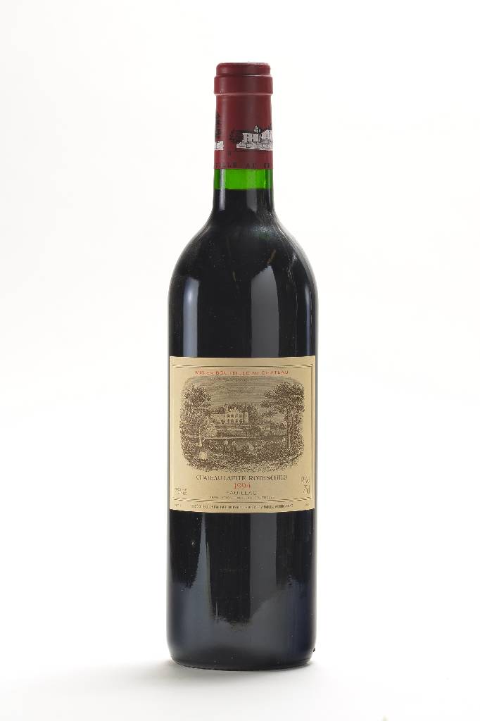 1 Flasche 1994 Chateau Lafite-Rothschild, Pauillac, ca. 75 cl., ca. into neck, 12,5% Vol., unverkostet, sehr guter Erhaltungszustand, absolut ...