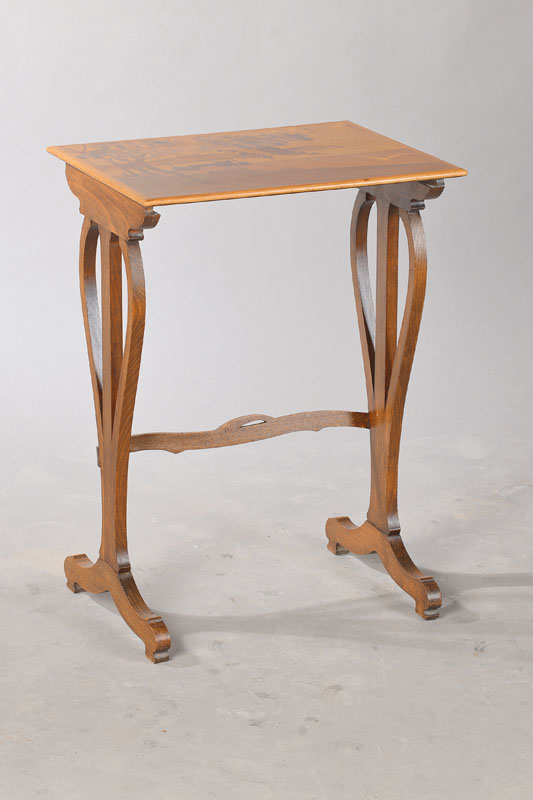 Jugendstil-Intarsientischchen, um 1910, Buchengestell in typisch abstrakt geschwungener Form, Platte mit schöner Intarsienarbeit in ...