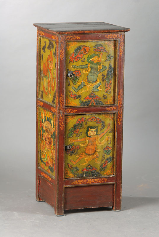 Schmaler Vorrats-Schrank, wohl Tibet, um 1900, Hartholz polychrom gefaßt, 2-türig mit figuraler Darstellung von Fruchtbarkeitsgöttern, Gebr.-Sp. ...