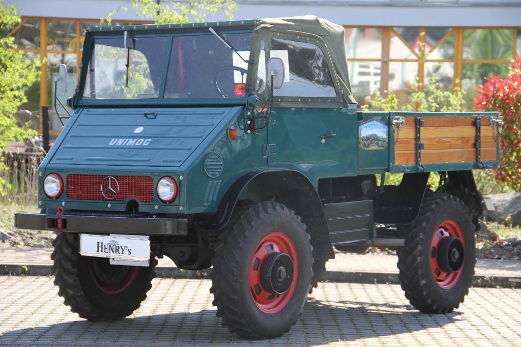 Mercedes-Benz Unimog 30 Typ 411, EZ 03.1961, Laufleistung unbekannt, H- zulassungsfähig, 24 kW/ 32 PS, 4-Zylinder, 8-Gang Schaltgetriebe, grün, ...