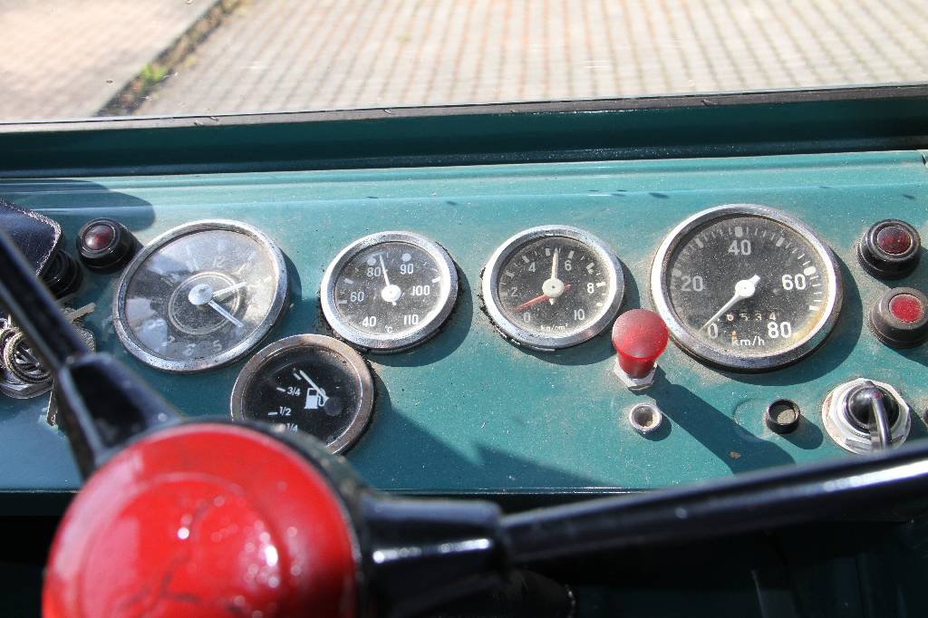 Detail f: Mercedes-Benz Unimog 30 Typ 411, EZ 03.1961, Laufleistung unbekannt, H- zulassungsfähig, 24 kW/ 32 PS, 4-Zylinder, 8-Gang Schaltgetriebe, grün, ...