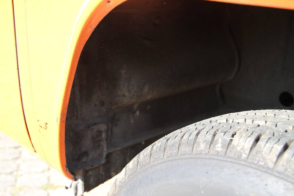 Detail h: VW Transporter T2, EZ 12.1975, Laufleistung ca. 55.493 km, H-zulassungsfähig, 51 kW/ 69 PS, 4-Zylinder, 4-Gang Schaltgetriebe, original orange, ...