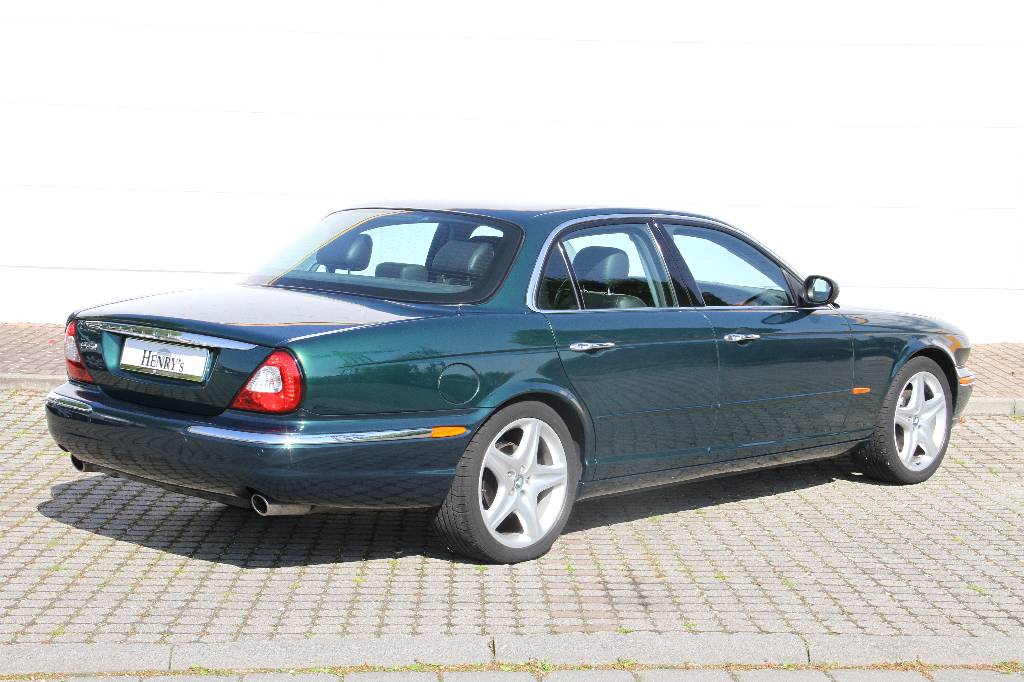 Detail a: Jaguar XJ 8 3.6, EZ 03.2005, Laufleistung ca. 106.200 km, HU 04.2018, 190 kW/ 258 PS, 8-Zylinder, Automatikgetriebe, grün, Vollleder schwarz, ...
