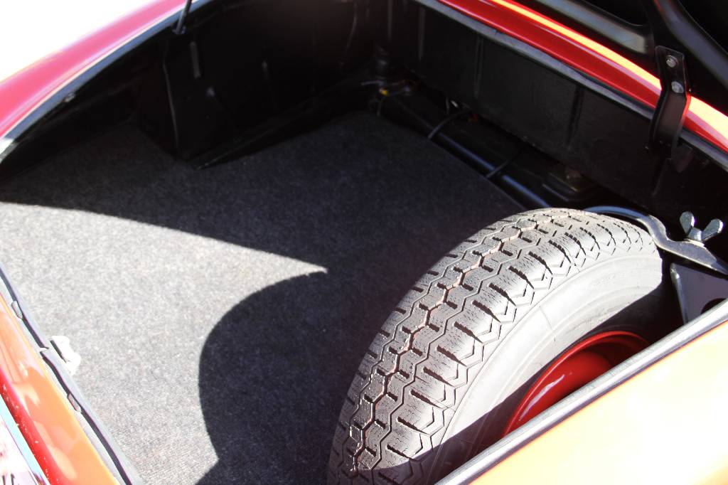Detail g: Mercedes-Benz 190 SL W121 B II, EZ 07.1958, Laufleistung ca. 27.497 km abgelesen, HU 04.2018, H-Zulassung, 77 kW/ 105 PS, 4- Zylinder, 4-Gang ...