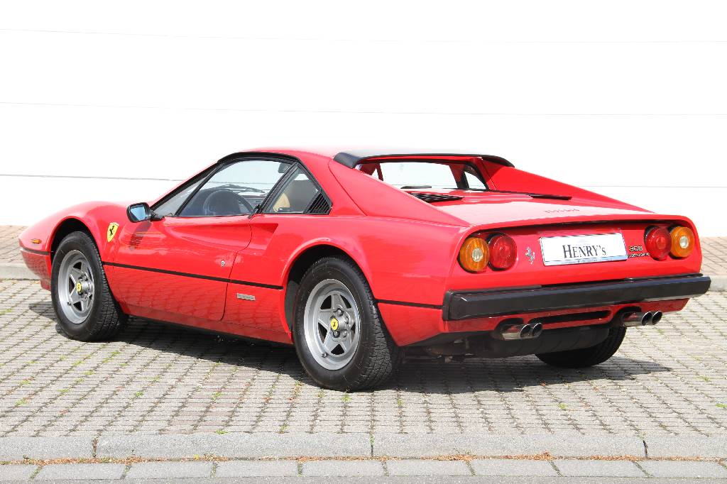Detail b: Ferrari 308 GTB Quattrovalvole, Fahrgestellnummer ZFFLA12B00004 EZ 07.1983, Laufleistung 45.800 km, HU 05.2018, H-Zulassung, 173 kW/ 235 PS, 8- ...