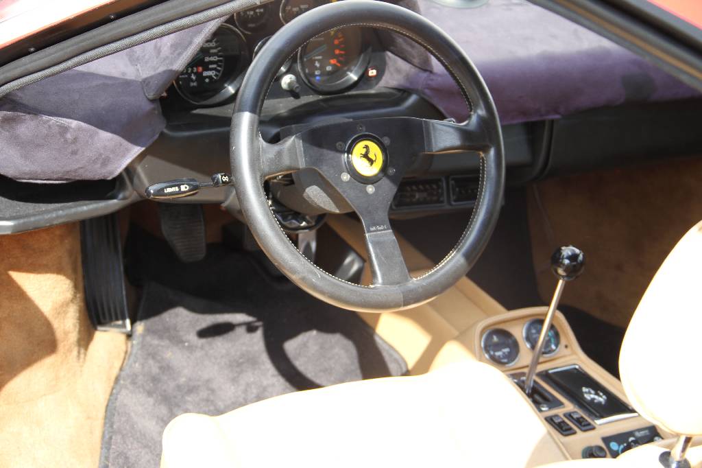 Detail d: Ferrari 308 GTB Quattrovalvole, Fahrgestellnummer ZFFLA12B00004 EZ 07.1983, Laufleistung 45.800 km, HU 05.2018, H-Zulassung, 173 kW/ 235 PS, 8- ...