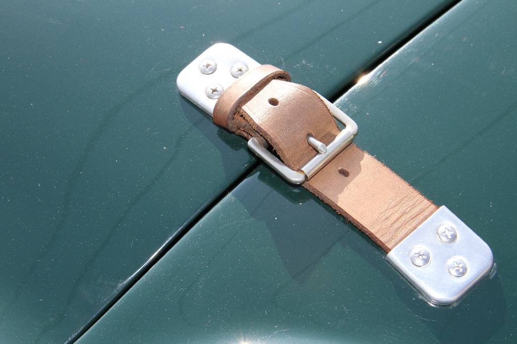 Detail g: Triumph TR3A, EZ 07.1960, 6.713 miles abgelesen, HU 07.2017, H-Zulassung, 64 kW/ 87 PS, 4-Zylinder, 4-Gang Schaltgetriebe, british racing green, ...