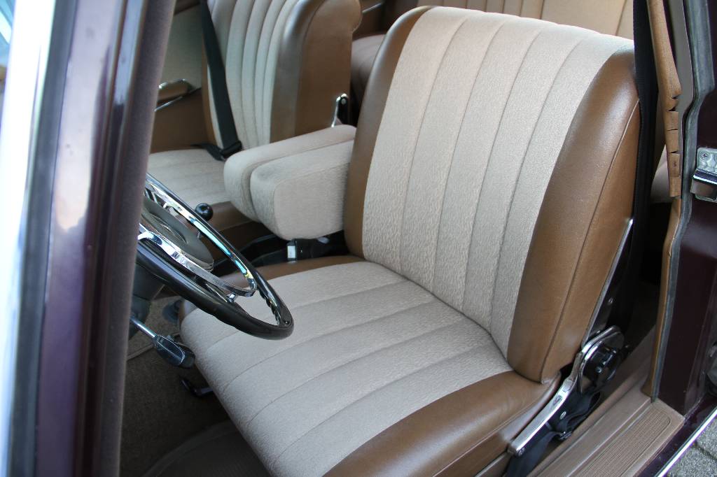 Detail c: Mercedes-Benz 250 SE W 108, EZ 11.1966, Laufleistung ca. 78.495 km abgelesen, HU neu, H-Zulassung, 110 kW/ 150 PS, 6-Zylinder, 4- Gang ...