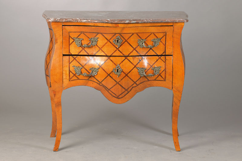 Kommode, wohl Frankreich, um 1850, Rosenholzfurnier, Gitter-Bandintarsien, orig. Marmorplatte, 2-schübig, partielle Überholung empf., ca. 80x95x49 ...