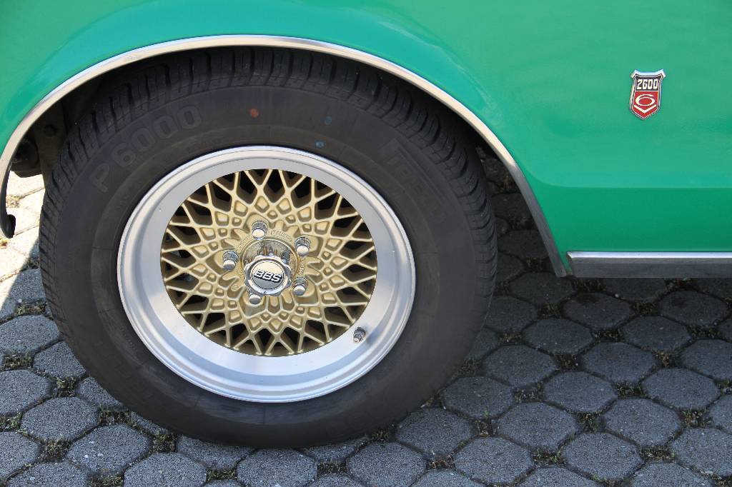 Detail h: Ford Granada GXL, EZ 12.1973, Laufleistung ca. 86.840 km, H-Zulassung, 92 kW/ 125 PS, 6- Zylinder, Automatikgetriebe, grün, schwarz, Getriebe ...