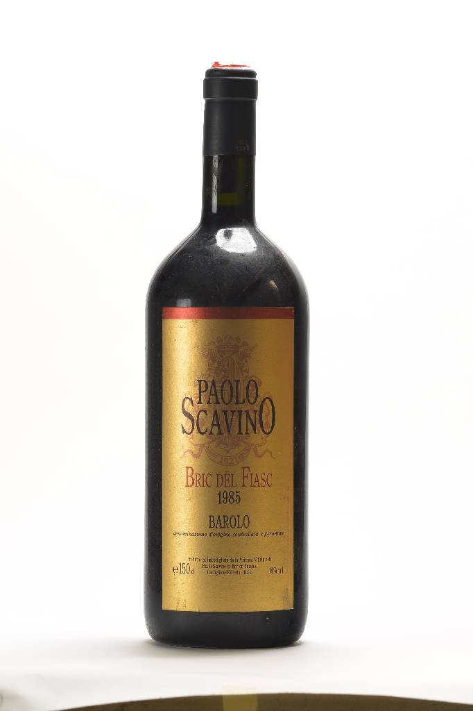 1 Magnumflasche 1985 Paolo Scavino Barolo, Bric del Fiasc, ca. 14 % Vol, ca. into neck, Etikett min. beschmutzt, unverkostet, selten im Angebot, ...