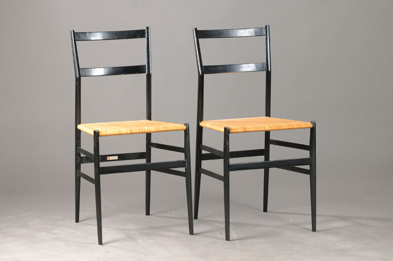 6er Satz Cassina Superleggera 699, Entwurf Gio (Giovanni) Ponti, 1951-1957, Ausführung neu, Schwarz lackierte Esche, spanisches Rohrgeflecht, 1 ...