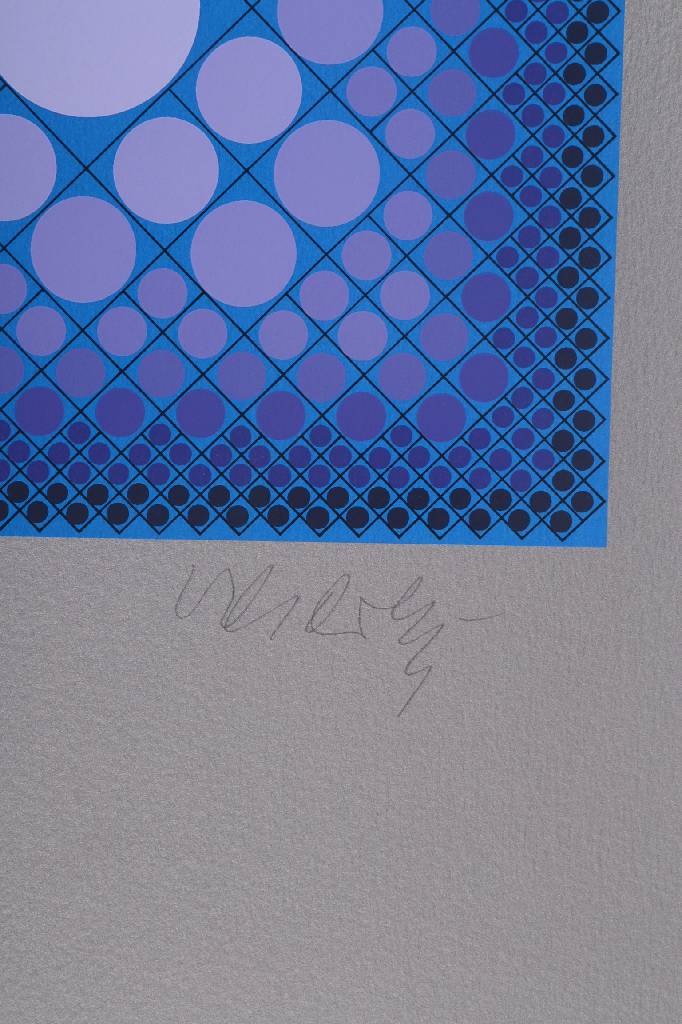 Detail a: Victor Vasarely, 1906-1997, Serigraphie in 9 Farben auf silbernem Hintergrund auf Karton, Corona, handsigniert und nummeriert 68/90, Blattgr. ca. ...