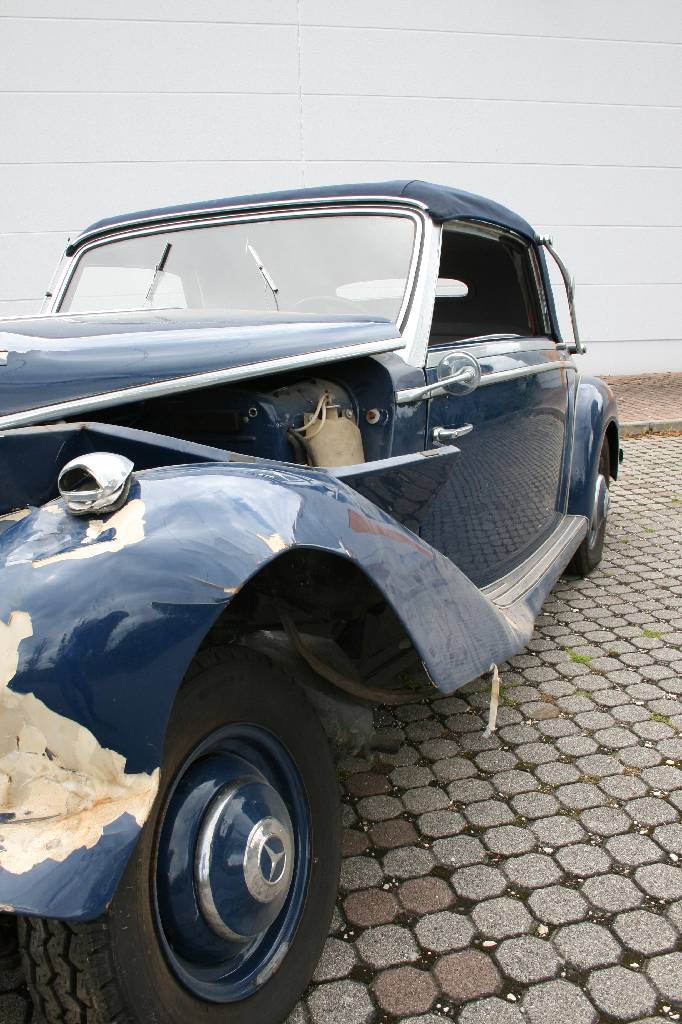Detail b: Mercedes-Benz 170 S Cabrio, Fahrgestellnummer 13604209979, EZ 07.1950, 2. Hand, Laufleistung ca. 500 km nach Restaurierung, H- zulassungsfähig, 38 ...