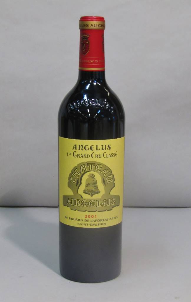 3 Flaschen 2001 Chateau Angelus, Premier Grand Cru Classe, je ca. 75 cl, je ca. 13,5 % Vol, unverkostet, je ca. into neck, selten im Angebot, sehr ...