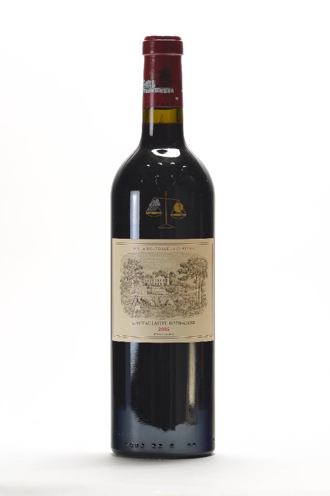 1 Flasche 2005 Chateau Lafite Rothschild, Pauillac, ca. 75 cl, ca. into neck, ca. 13 % Vol., unverkostet, 96+ Parker Punkte, sehr selten im Angebot, ...