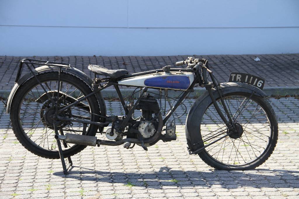Rex Acme Blackburne Motor mit 346 ccm, EZ ca. 1926, Laufleistung unbekannt, ca. 11 kW/ 15 PS, 1 Zylinder, 3-Gang Schaltgetriebe, Rahmen schwarz, Tank ...