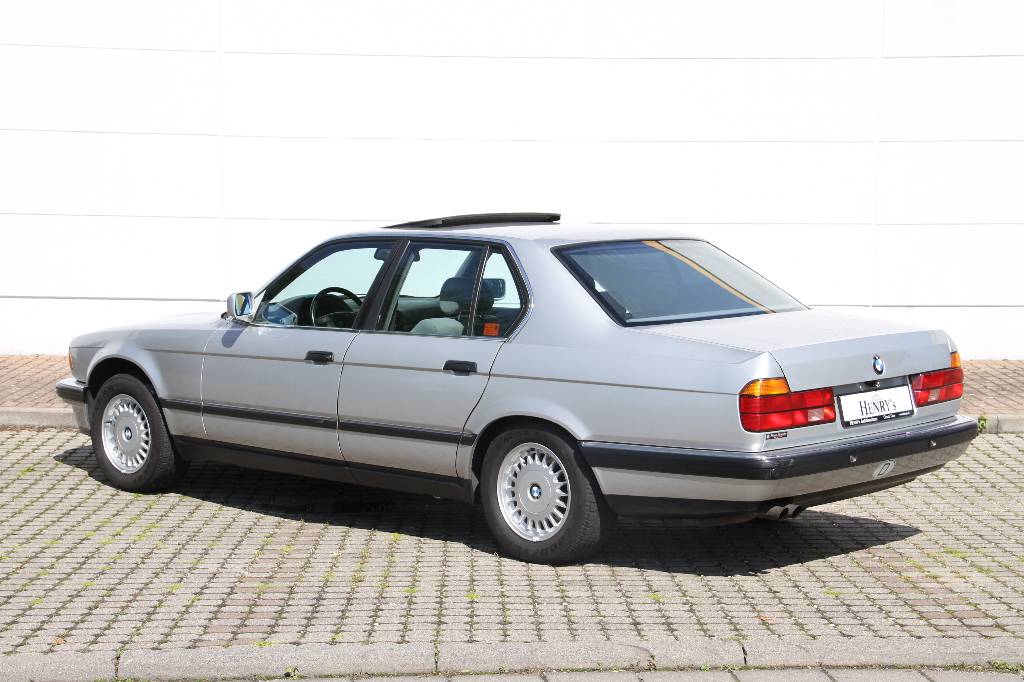 Detail b: BMW 730i Limousine, Fahrgestellnummer: WBAGA81010DA29105, EZ 02.1994, 2.Hand, 203.270 km, HU 07.2016 abgelaufen, 138 kW /188 PS, 6- Zylinder, ...