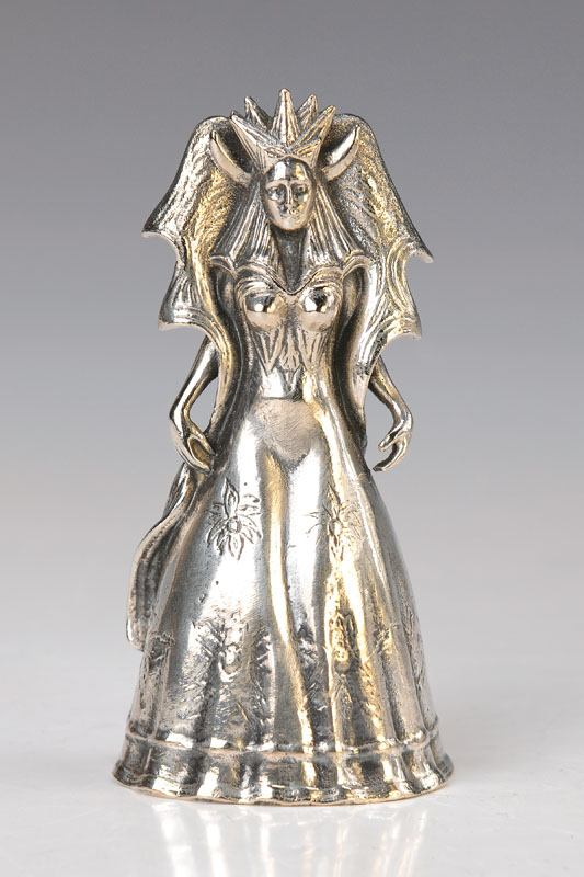 Ernst Fuchs, 1930-2015, Königin der Nacht, Metallguss, silberfarben, signiert und nummeriert 24, H. ca. 10,5 cm