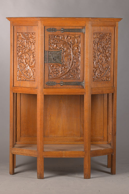 Historizistischer Schrank, Freiburg/Straßbourg, um 1880-90, nach flämisch/niederländischemVorbild um 1480-1520, Eiche massiv, Kasten mit ...